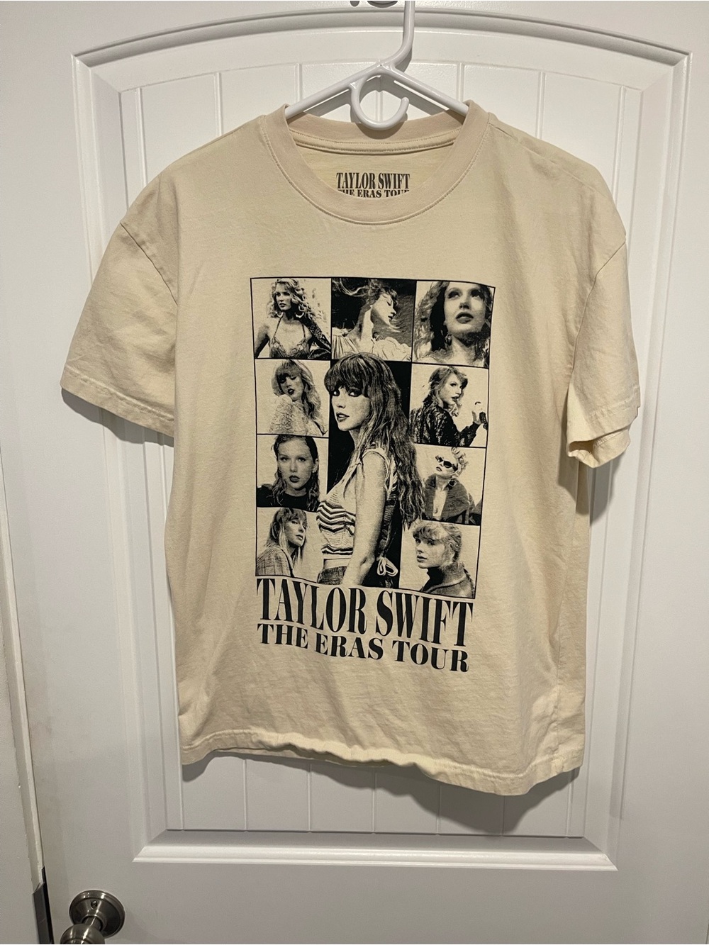 Taylor Swift The Eras Tour Official Concert Tee Medium